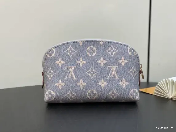 Louis Cosmétique Pochette Vuitton PM 0617